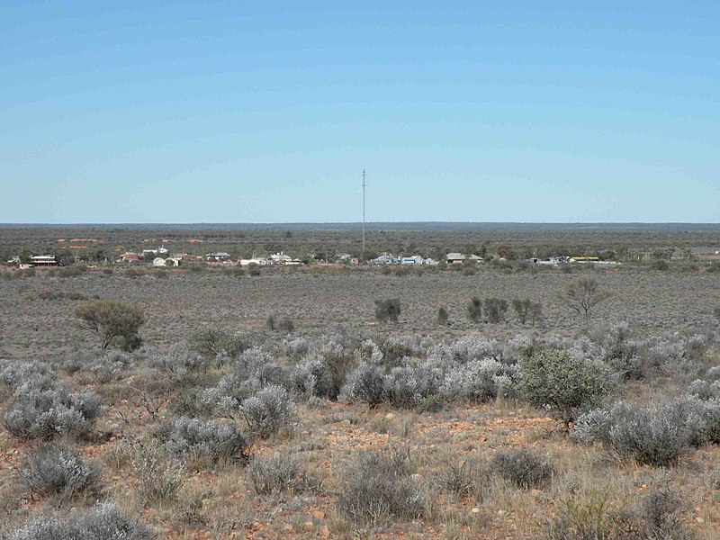 File:Tarcoola, South Australia, 2012.jpg