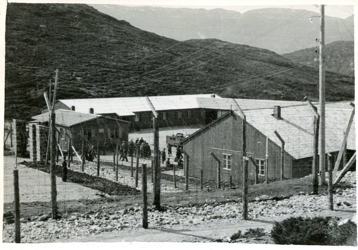 https://upload.wikimedia.org/wikipedia/en/thumb/4/4c/Espeland_detention_camp.jpg/1200px-Espeland_detention_camp.jpg