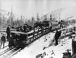 שירות הנוסעים ברכבת Klondike Mines, 30 בספטמבר 1909. jpeg