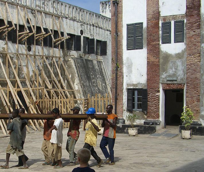 File:Elmina Castle Renovation.jpg