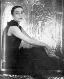 Alice Wimborne, Walton's partner from 1934 to 1948, photographed in 1928 by Cecil Beaton (Source: Wikimedia)