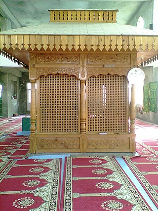 <span class="mw-page-title-main">Tomb of Shams-ud-Din Araqi</span> Islamic shrine in Chadoora, Budgam, India