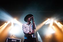 Daly en concert avec Paper Route en 2017