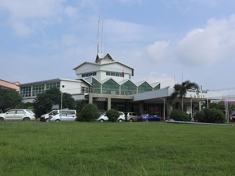 File:Kawit Municipal Hall (Centennial Road, Kawit, Cavite; 10-14-2022).jpg