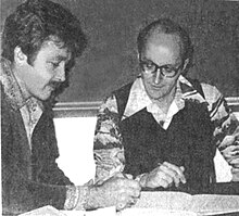 Larson and Hostetler signing first contract, 1976 Ron Larson Bob Hostetler 1976.jpg