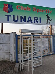 Stadionul comunal Tunari - Entrance.jpg