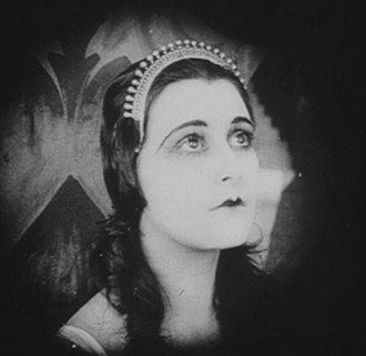 Lil Dagover as the character Jane Olsen in the film The Cabinet of Dr. Caligari (1920)