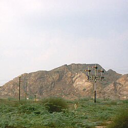 A small hill near Shaheen Abad, some 15 km away from Sargodha. KiranaAtShaheenAbad.jpg