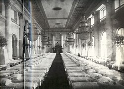 1915, the Nicholas Hall, transformed to a hospital ward Winterpalace1914hosp.jpg