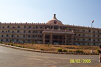 Mini Vidhana Soudha ، تقریباً نمای کامل.