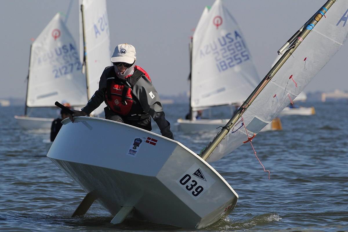 Optimist (dinghy) - Wikipedia