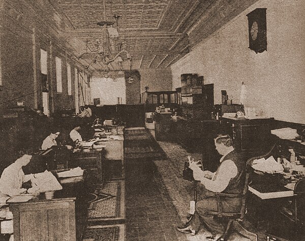 Big Bill Haywood and office workers in the IWW General Office, Chicago, summer 1917