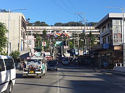 Benguet tartományi Capitolium a Capitol Hill tetején La Trinidadban