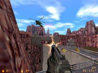 A player engaging in combat during an above-ground section in Half-Life