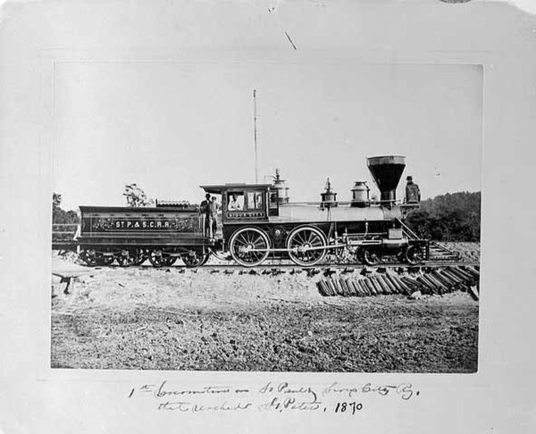 First train on the St Paul & Sioux City Railway