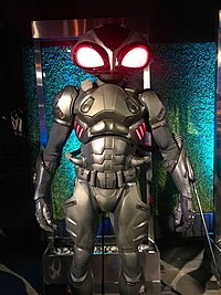 A mannequin of the Black Manta costume worn by Yahya Abdul-Mateen II in Aquaman (2018) Aquaman 2018 Black Manta.jpg