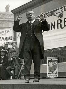 Bottomley-trafalgar-square.jpg