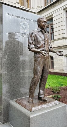 Jimmy Carter statue, Atlanta.jpg