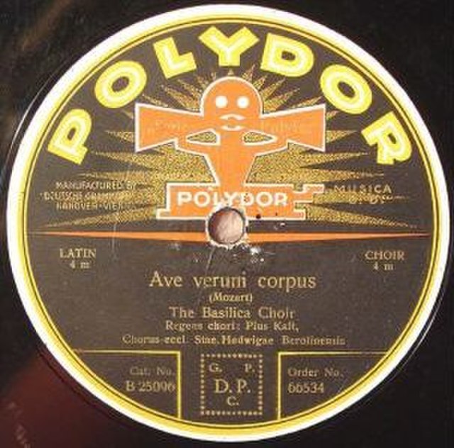 1920s vintage Polydor export label with its double-horn gramophone logo