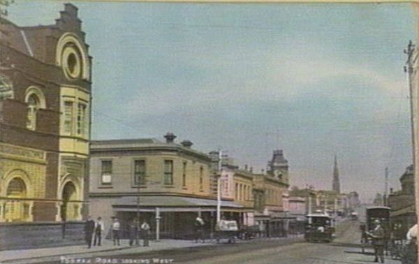 Toorak Road looking west from the railway station in 1906