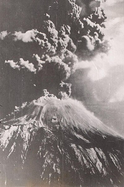 Mount Vesuvius erupting in 1944