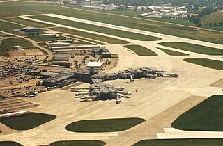 <span class="mw-page-title-main">Green Bay–Austin Straubel International Airport</span> Airport serving Green Bay, Wisconsin, USA