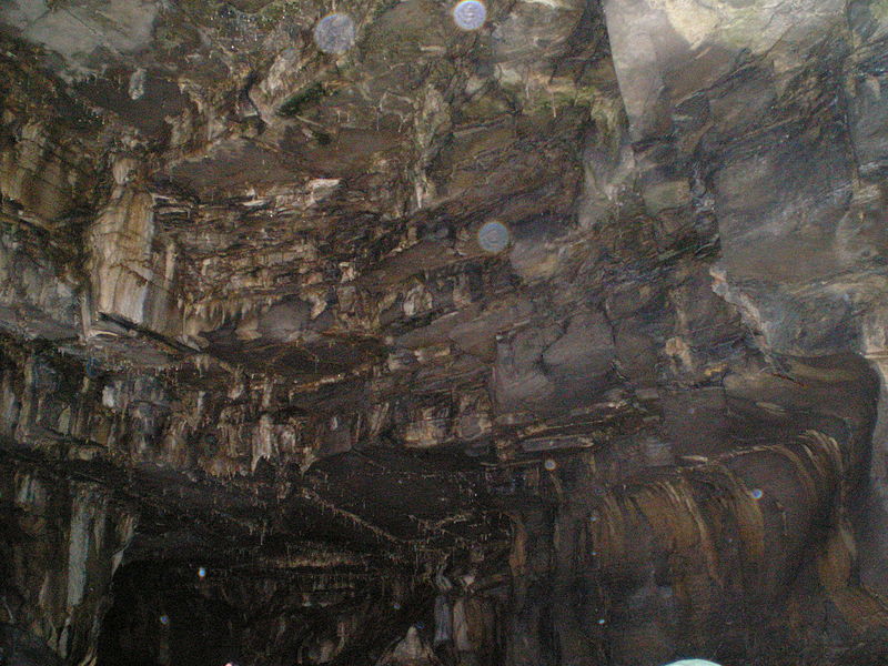 File:Howe Caverns 2.JPG