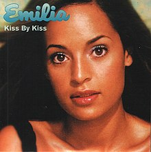 Emilia-Ciuman dengan Kiss.jpg