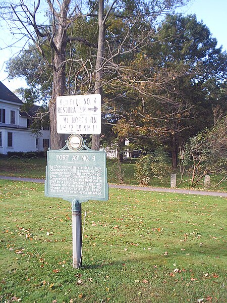 File:New Hampshire marker for Fort at No. 4.jpg