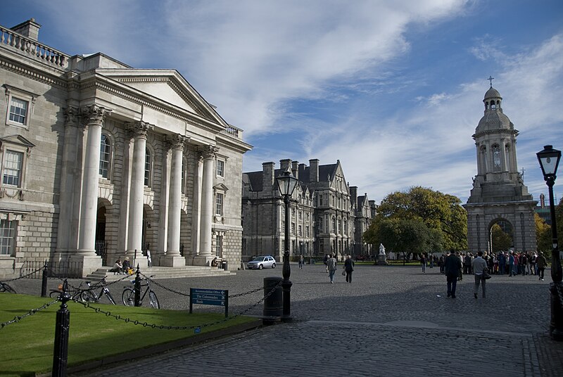 File:Trinity college dublin parliament square.jpg