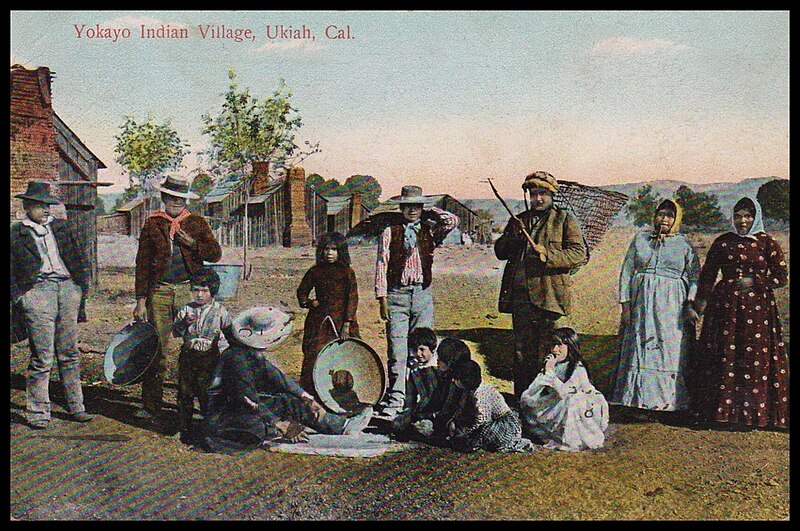 File:Yokayo-People-at-Ukiah-California-1916.JPG