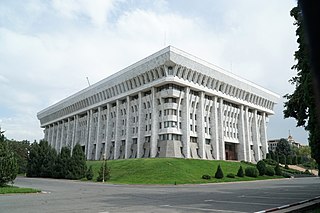 <span class="mw-page-title-main">White House, Bishkek</span> Presidential office building in Bishkek, Kyrgyzstan