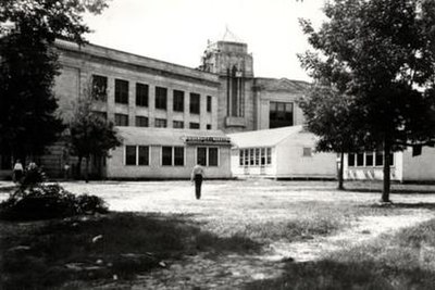 UH held its first classes at San Jacinto High School in 1927