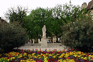 Old statue of Cyrano de Bergerac