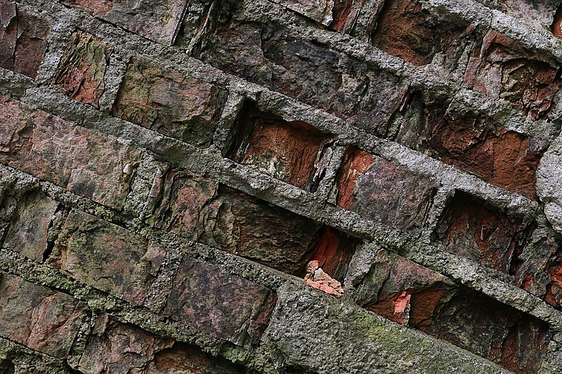 File:Poor repointing.jpg