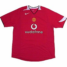 The home shirt of Manchester United for the 2005-06 season Mufc shirt.jpg