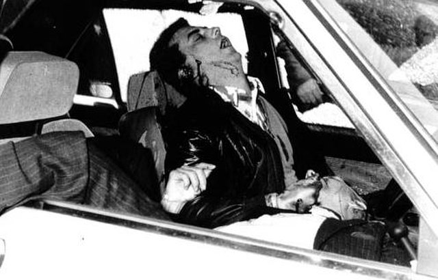 The bodies of Pio La Torre and Rosario Di Salvo after their assassination by the Mafia