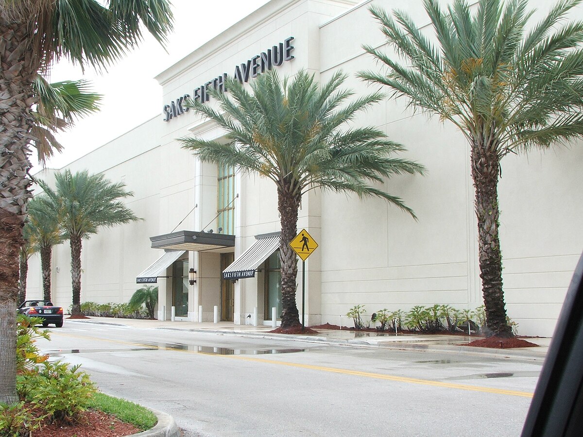 Saks Fifth Avenue at Town Center at Boca Raton® - A Shopping Center in Boca  Raton, FL - A Simon Property