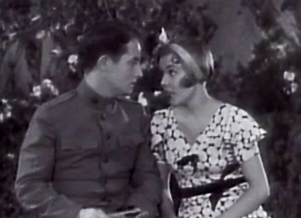 Bert Wheeler and Dorothy Lee, in Half Shot at Sunrise (1930)