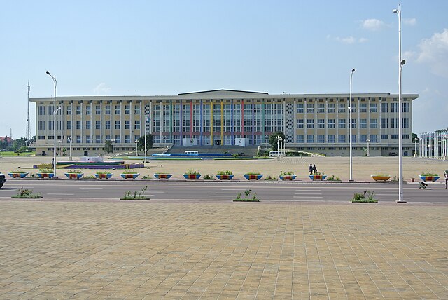Image: Palais de la nation Kinshasa (8756656913)