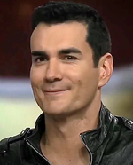 David Zepeda in June 2014 (cropped).png