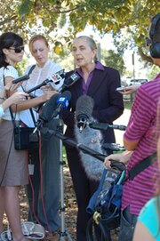 Photograph of Lee Rhiannon at a press briefing in 2007