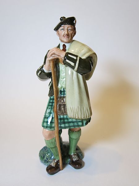 File:The Laird, a figurine by Royal Doulton.jpg