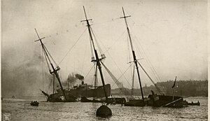 The wreck of Wellesley in 1914. Wreck of Wellesley 1914.JPG