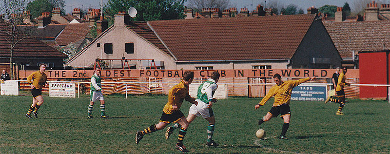 File:Cray Wanderers at Oxford Road in 1997.jpg