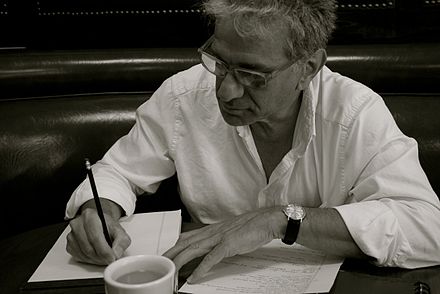 Сценарист. Марк Розенберг. Screenwriter – scenarist (сценарист. Марк Розенберг Архитектор. Сценарист Марк Боэл.