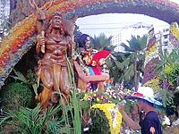 The parade float of Panagbenga Festival of Baguio was decorated with local flowers and handicrafts. Seated on top is the city's Reyna ng Aliwan 2008 contestant Panagbengafloat.jpg