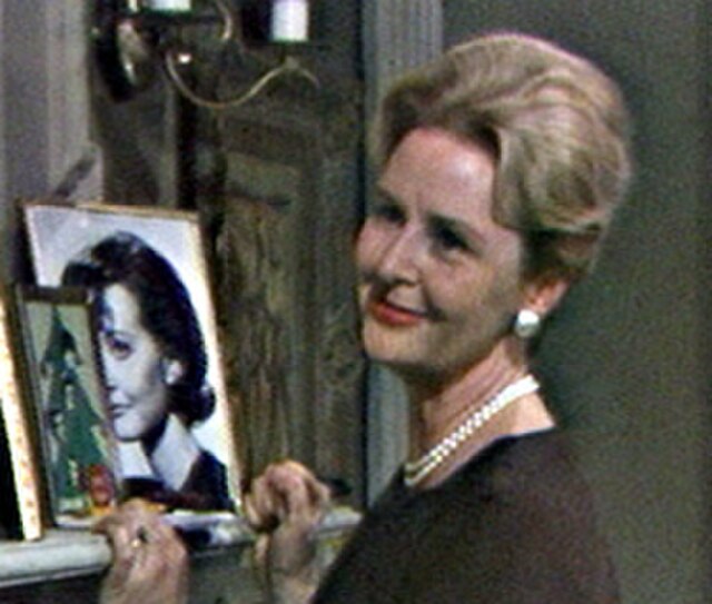 Frances Reid as Alice Horton in a 1965 episode