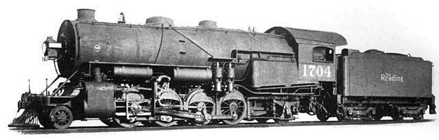 A Reading Class M1sa showing the cab behind the wide Wootten firebox in 1914, a first for the Reading Company