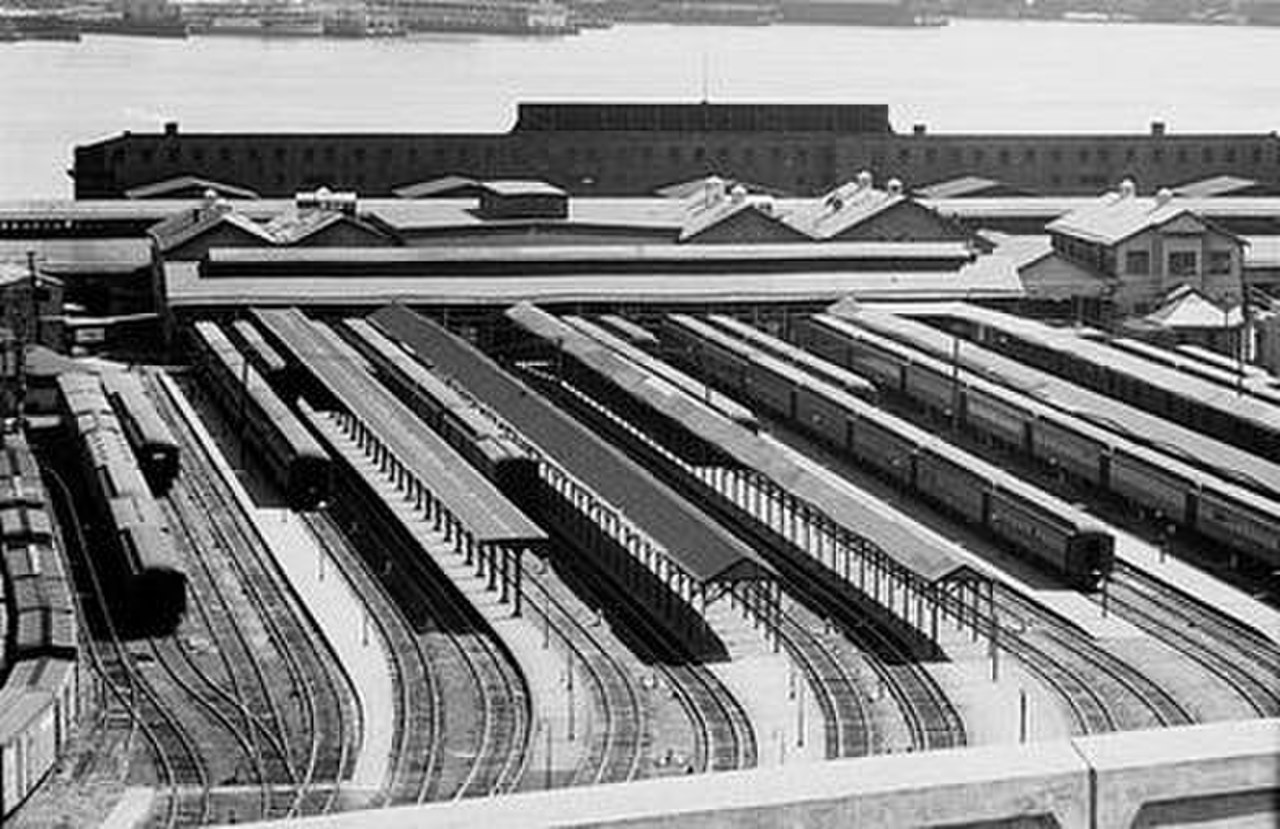 Станция видим. New York Central Rail Terminal. Терминал Гудзона 1909 - 1961. New York City Central Union Bus Terminal.